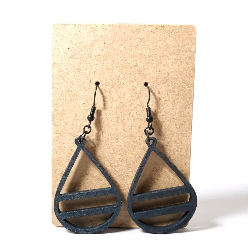 Elegant Black Teardrop Earrings